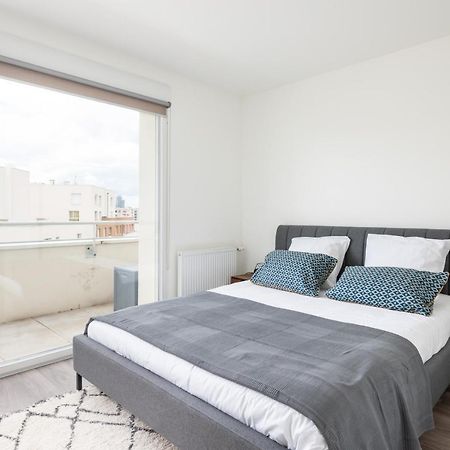 Appartement De Standing Avec Grande Terrasse Villeurbanne Luaran gambar