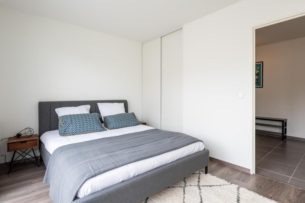 Appartement De Standing Avec Grande Terrasse Villeurbanne Luaran gambar