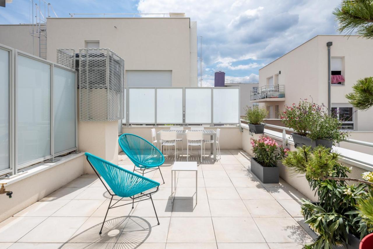 Appartement De Standing Avec Grande Terrasse Villeurbanne Luaran gambar