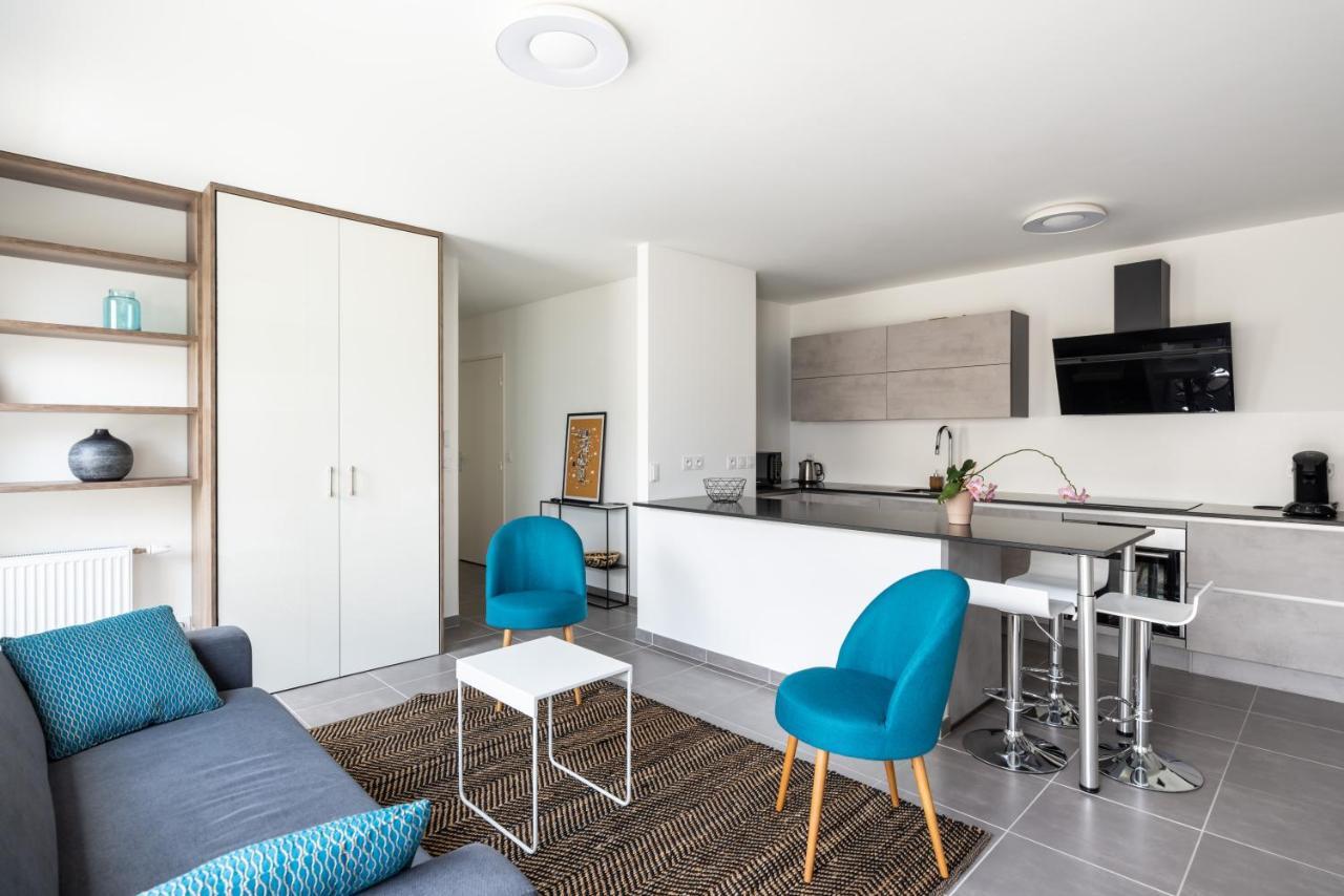 Appartement De Standing Avec Grande Terrasse Villeurbanne Luaran gambar